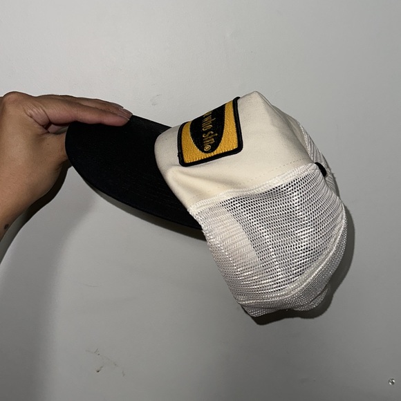 IVORY FORTHOSEWHOSIN HAT - Picture 3 of 5